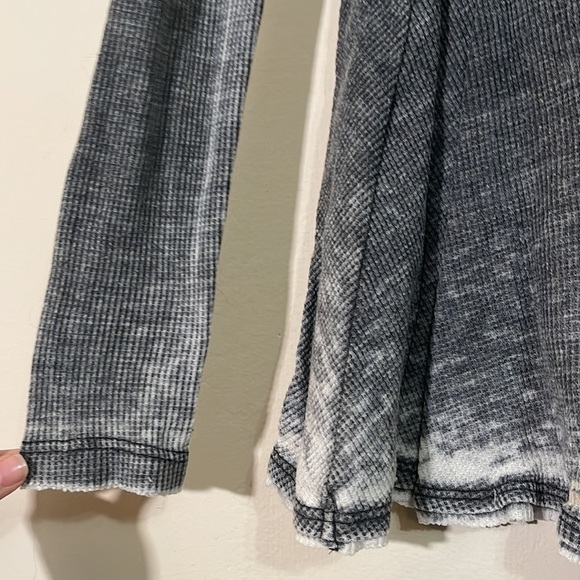 Free People Grey Thermal - Picture 2 of 6